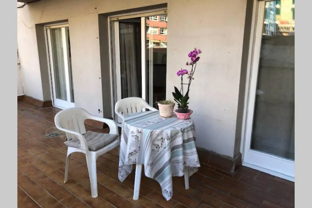 Comode Apartament Al Bell Mig De Girona